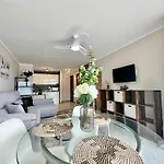 Torres De Yomely -y3a Apartment