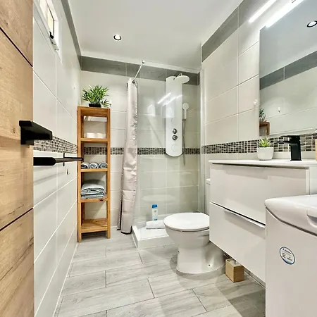 Torres De Yomely -y3a بلايا ذي لاس أميريكاس